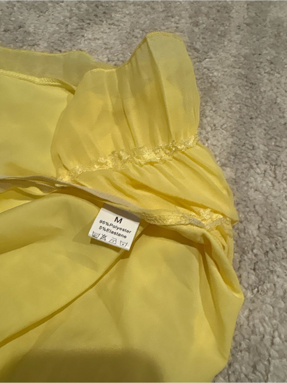 Backless top - Picture 3 of 3